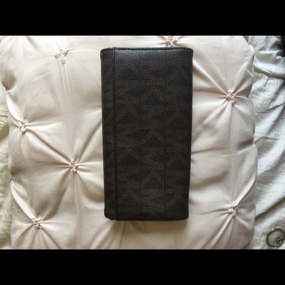 SOLD * Large MK Initial Wallet - Picture 2 of 5